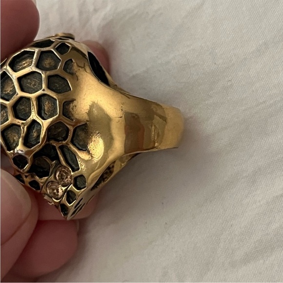 Alexander McQueen Honeycomb Skull Bee Ring - Picture 14 of 17